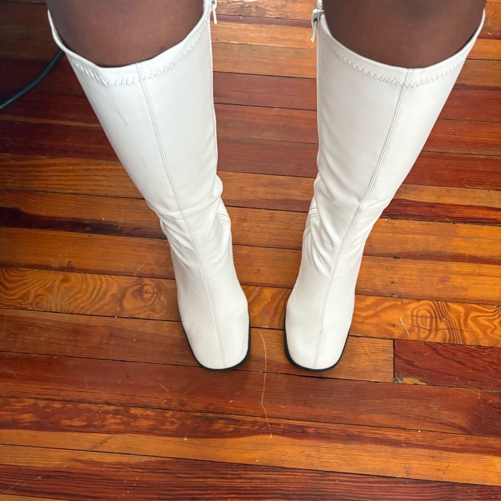 Funtasma White Knee-High Women's Boots - Picture 3 of 9